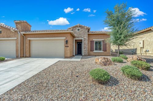 61370 E Flint Dr, Oracle, AZ, 85623-1439 | Card Image