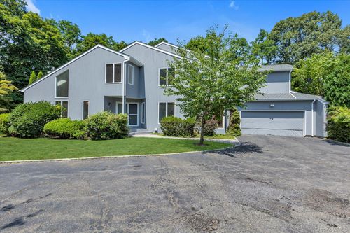 2 Heiko Ct, Northport, NY, 11768-3524 | Card Image