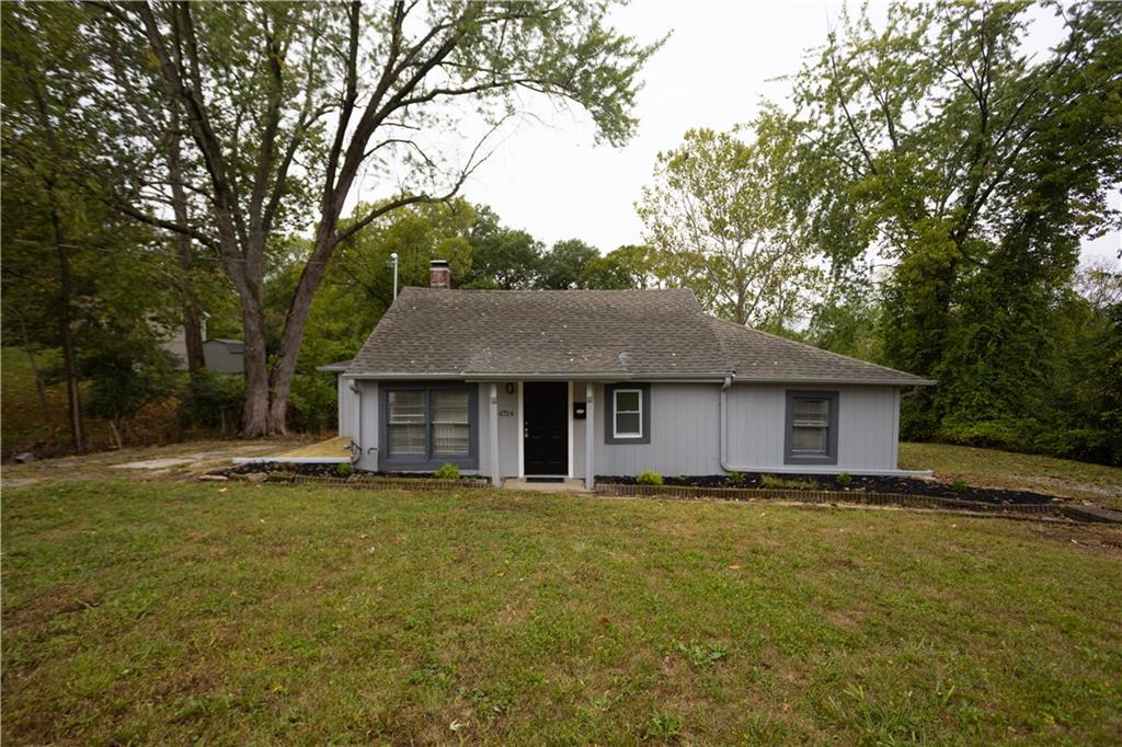 Logan Ave, Kansas City, MO 64136