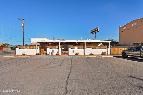 600 E Amador Ave, Las Cruces, NM, 88001-3310 | Card Image