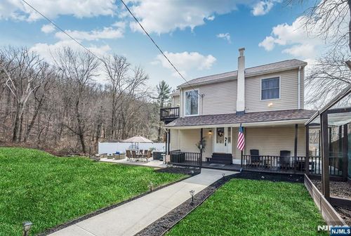 27 Mountain Ave, Wanaque, NJ, 07465-1303 | Card Image