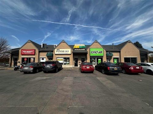 2304 Muscatine Ave, Iowa City, IA, 52240-4660 | Card Image