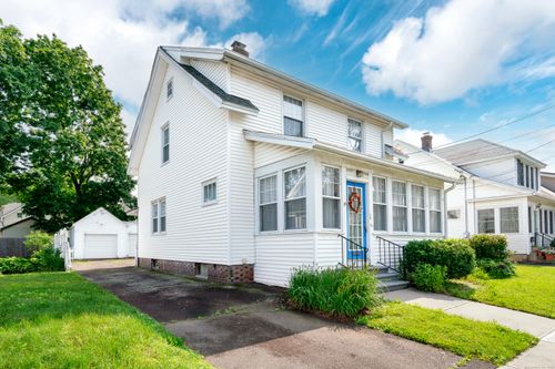 43 Quentin St, Hamden, CT, 06517-2324 | Card Image