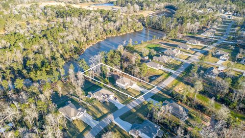 11731 Oakwood Ranch Dr, Willis, TX, 77378-9906 | Card Image