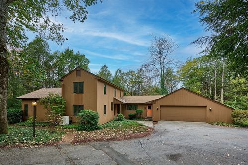 72 Meadow Wood Dr, Greenfield, MA, 01301-1152 | Card Image