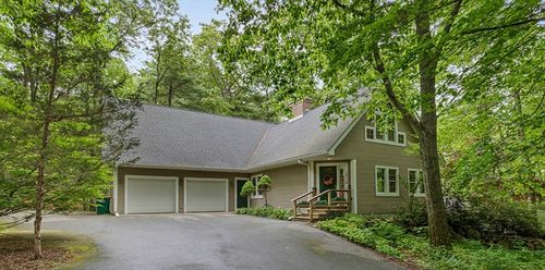 213 N Worcester St, Norton, MA, 02766-2005 | Card Image