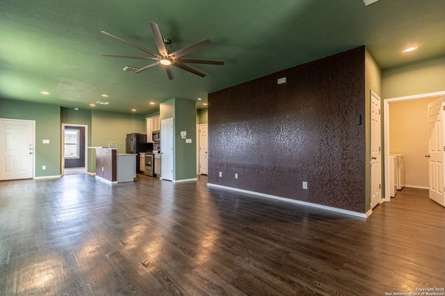 14615 Stirrup Trce, House other with 3 bedrooms, 2 bathrooms and null parking in Elmendorf TX | Image 6
