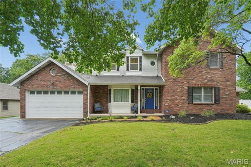 6065 Kerth Rd, Saint Louis, MO, 63128-3776 | Card Image