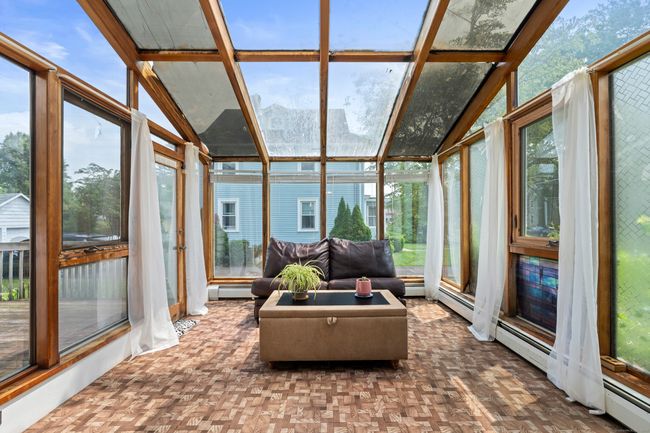 136 Bloomfield Ave, House other with 3 bedrooms, 2 bathrooms and 3 parking in Windsor CT | Image 9