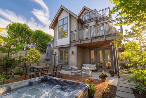 1133 Templeton Dr, Vancouver, BC, V5L4N9 | Card Image