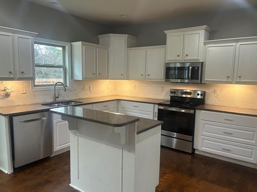 285 Partisan Dr, Phenix City, AL, 36870-4807 | Card Image