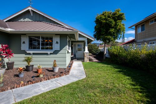 67-1302 Laikealoha St, KAMUELA, HI, 96743-8317 | Card Image