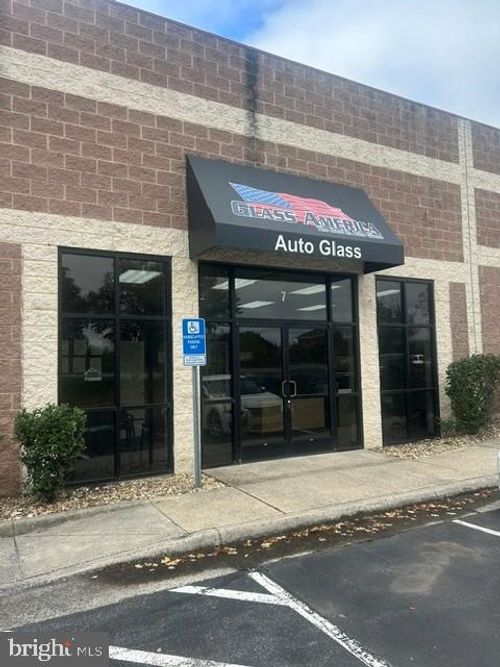 ste-7-290 Airport Rd, Winchester, VA, 22602-4705 | Card Image