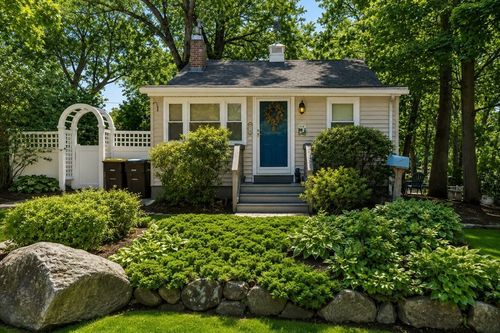 15 Morningside Path, Weymouth, MA, 02189-1920 | Card Image