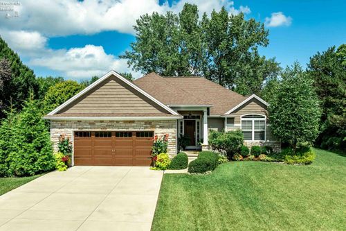 4531 E Laurel Ridge Dr, Port Clinton, OH, 43452-4004 | Card Image