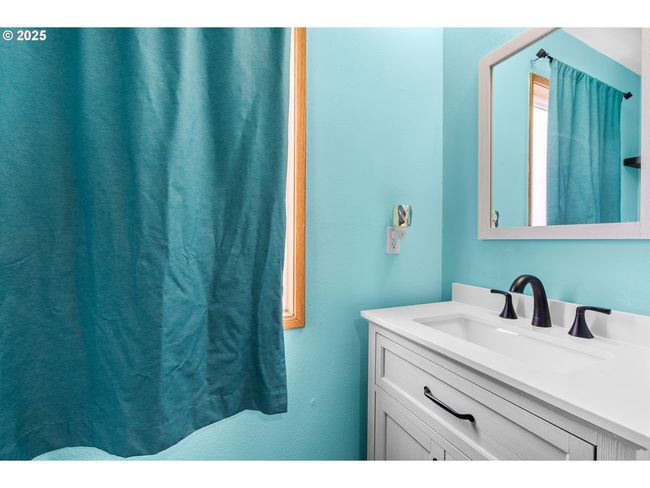 Bathroom | Image 10