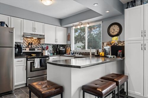 10-3087 Immel St, Abbotsford, BC, V2S6Z6 | Card Image