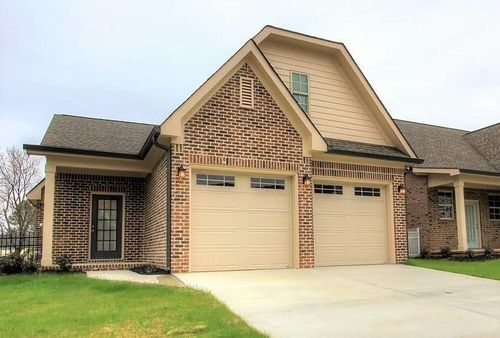 8149 Double Eagle Ct, Ooltewah, TN, 37363-7177 | Card Image