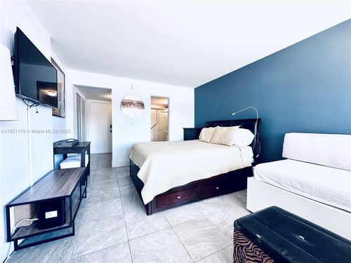 apt-135-6484 Indian Creek Dr, Miami Beach, FL, 33141-5843 | Card Image