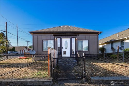 220 W Anderson St, Elma, WA, 98541-9097 | Card Image