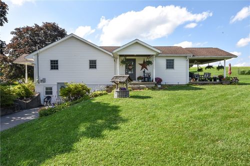 531 White Oak Rd, Rural Valley, PA, 16249-2713 | Card Image