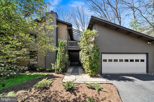 5224 Bradfield Dr, BURKE, VA, 22015-1614 | Card Image