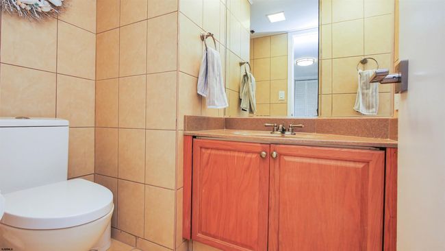 APT-903 - 3851 Boardwalk, Condo with 1 bedrooms, 2 bathrooms and null parking in Atlantic City NJ | Image 22