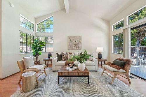 22 Saint Mathews Ct, Sonoma, CA, 95476-8338 | Card Image
