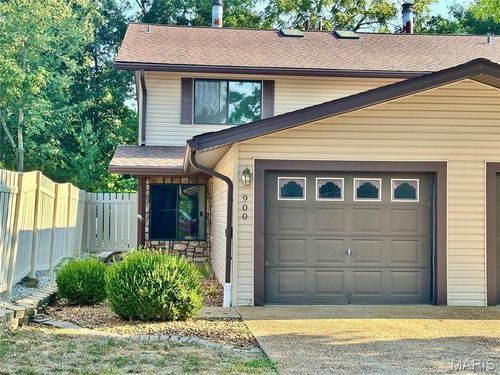 900 Westwood Rd, Maryville, IL, 62062-5749 | Card Image
