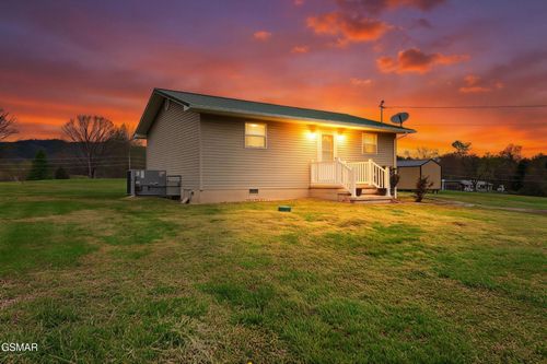1926 Sail Way, Newport, TN, 37821 | Card Image