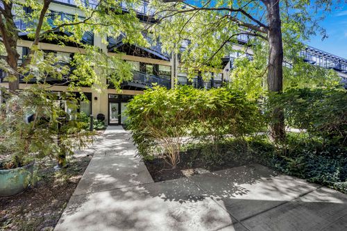 111-1111 W 14th Pl, Chicago, IL, 60608-2796 | Card Image