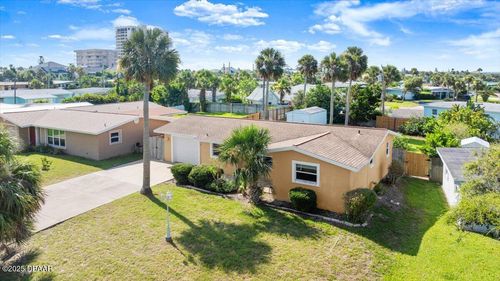 18 N Venetian Way, PORT ORANGE, FL, 32127-5710 | Card Image