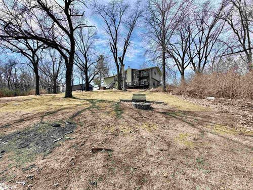 2316 Newport Ave, Oskaloosa, IA, 52577-9614 | Card Image