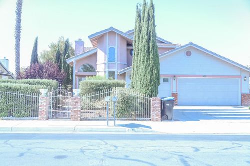 4545 W Avenue L10, Lancaster, CA, 93536 | Card Image