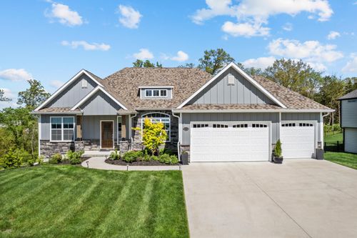 5004 Regal Ct, COLUMBIA, MO, 65203-7061 | Card Image