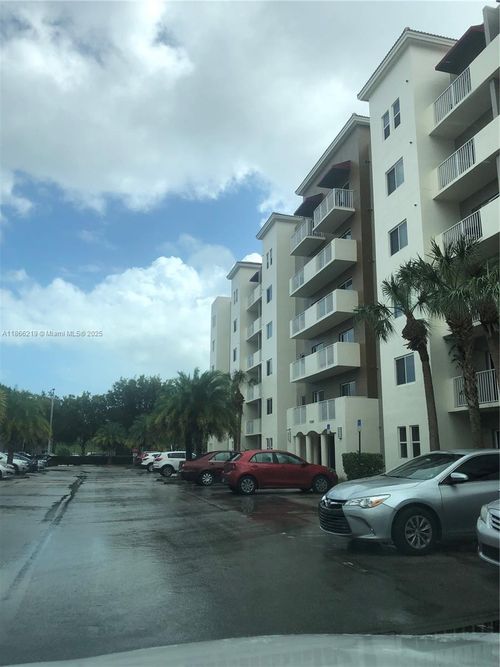 apt-601-11060 Sw 196th St, Cutler Bay, FL, 33157-6604 | Card Image
