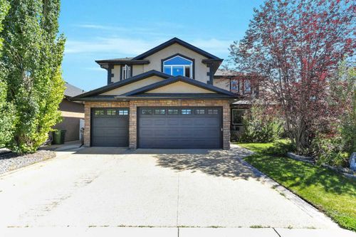 16 Oakwood Close, Red Deer, AB, T4P0C6 | Card Image