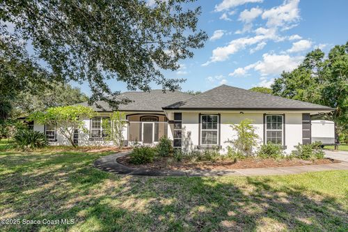 2415 Grassmere Dr, Melbourne, FL, 32904-9714 | Card Image