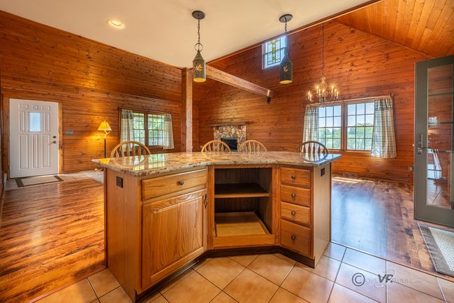 2361 W Florence Rd, House other with 3 bedrooms, 2 bathrooms and 4 parking in BAILEYVILLE IL | Image 5