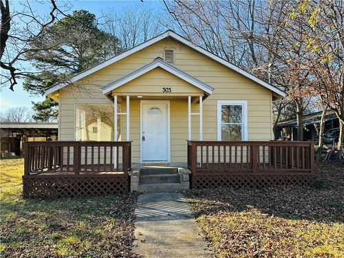 303 N Main Ave, Lincoln, AR, 72744-8766 | Card Image