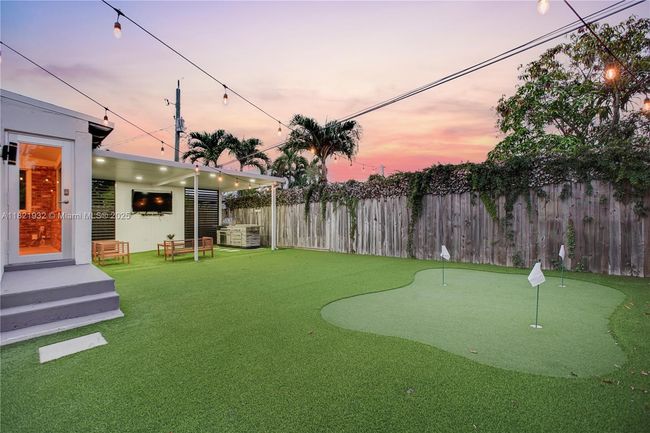 2305 Sw 19 Th Ter, House other with 2 bedrooms, 2 bathrooms and null parking in Miami FL | Image 13