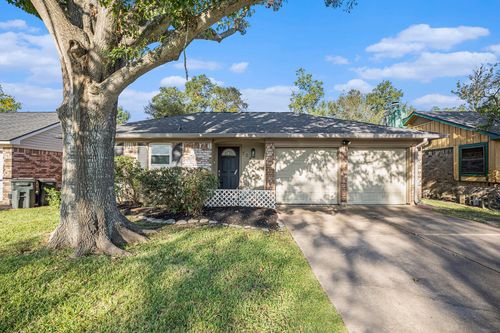 702 Reynolds Ave, League City, TX, 77573-4123 | Card Image