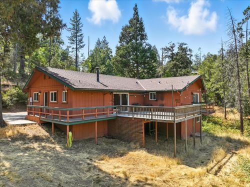39712 Deer Ridge Dr, Oakhurst, CA, 93644-9361 | Card Image