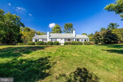756 Applewood Ln, GREAT FALLS, VA, 22066-2828 | Card Image