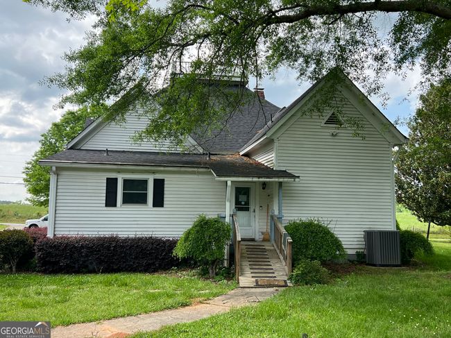 3003 Dixie Rd, House other with 3 bedrooms, 3 bathrooms and null parking in Covington GA | Image 4