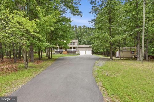 1100 Logger Dr, GORE, VA, 22637-1723 | Card Image
