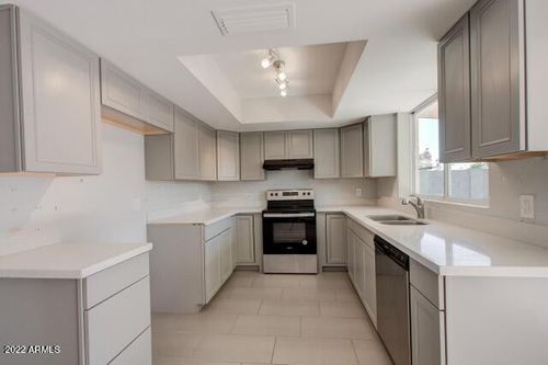 6353 W Mission Ln, Glendale, AZ, 85302-4013 | Card Image