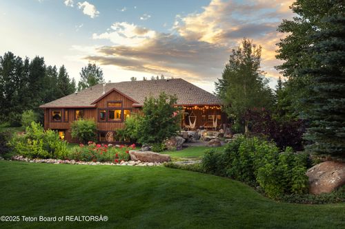 2035 Tomahawk Trl, Victor, ID, 83455-1314 | Card Image