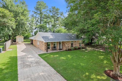 9119 Shadow Bluff Ave, Denham Springs, LA, 70726-6133 | Card Image