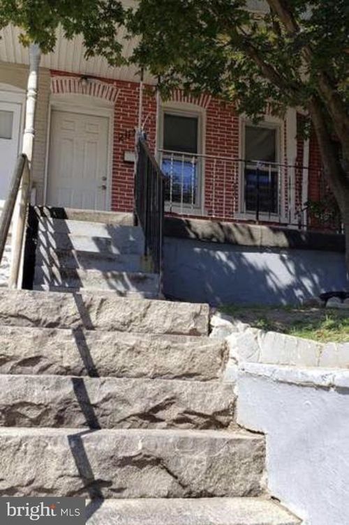 203 N Connell St, WILMINGTON, DE, 19805-3634 | Card Image